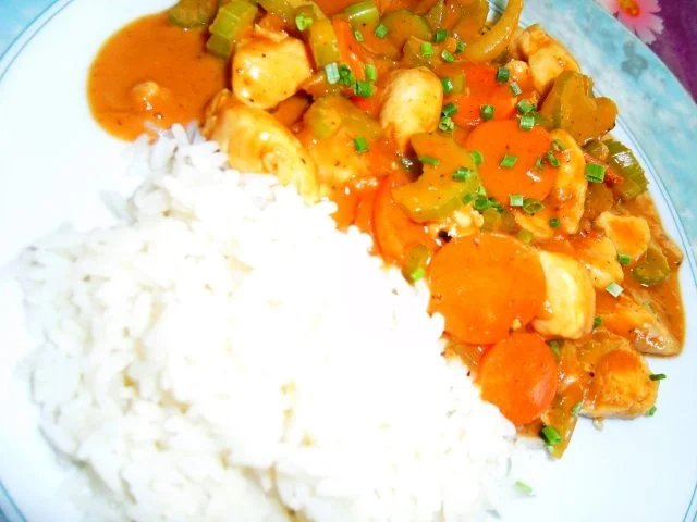 Hühnchen mit knackigem Gemüse, in Saté-Sauce - Rezept - Bild Nr. 3