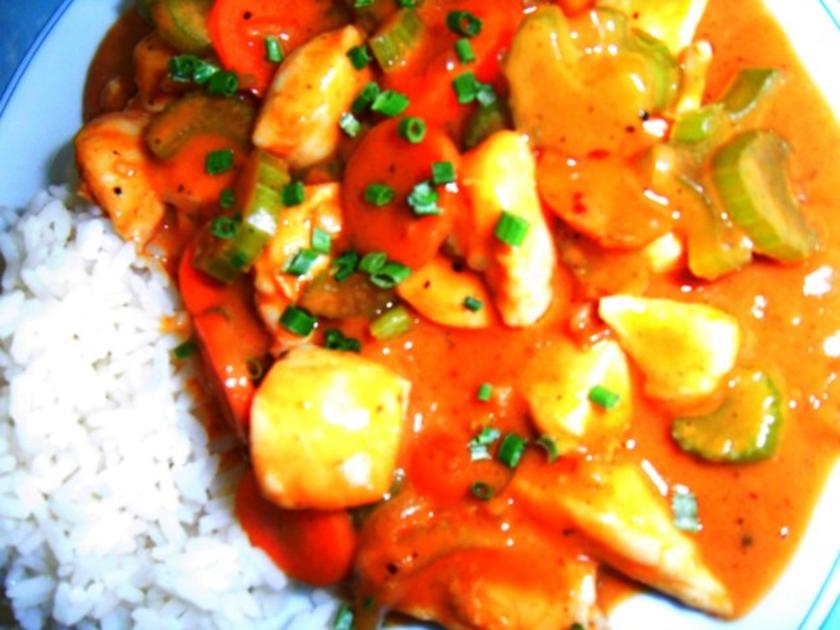 Hühnchen mit knackigem Gemüse, in Saté-Sauce - schnell - von Miez