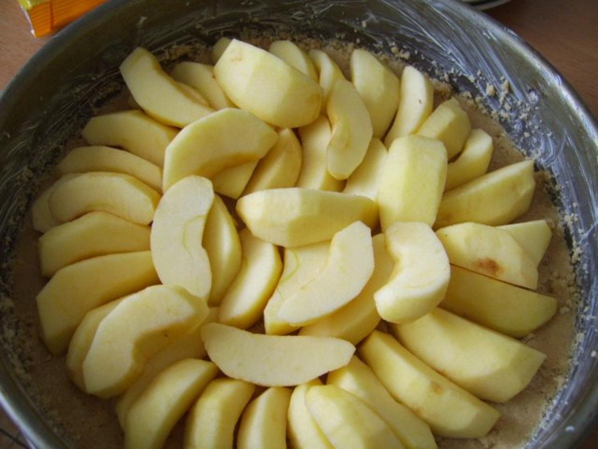 Apfel-Schmand-Streuselkuchen - Rezept - Bild Nr. 8