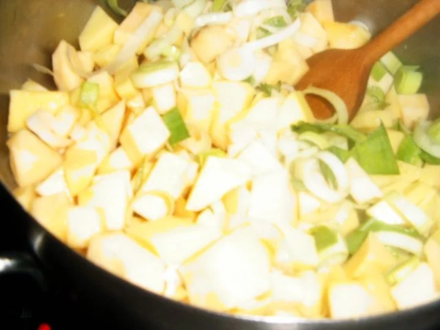 Rezept: Kohlrüben - Kresse -Suppe Bild Nr. 5 Kohlrüben - Kresse -Suppe - Rezept - Bild Nr. 5