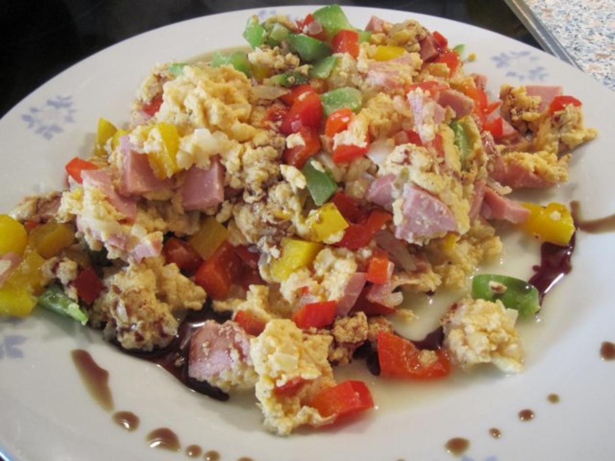 Rührei mit Wurst und Paprika - einfach - von sonja54