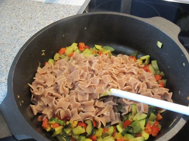 Rezept: Gemüse - Vollkornnudeln - als ideale Resteverwertung! Bild Nr. 6 Gemüse - Vollkornnudeln - als ideale Resteverwertung! - Rezept - Bild Nr. 6