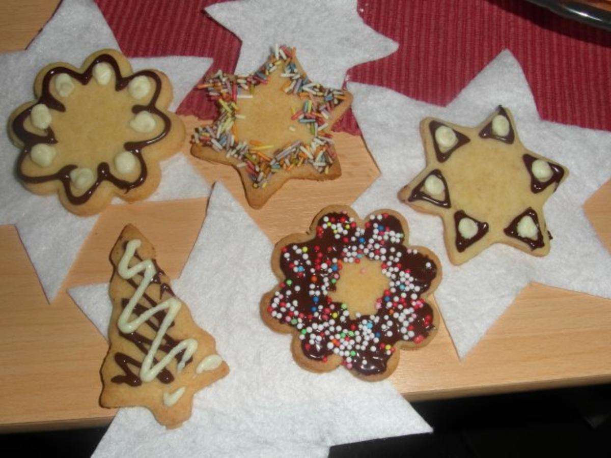 Weihnachtsplätzchen Kunterbuntes für Kinder Rezept kochbar.de