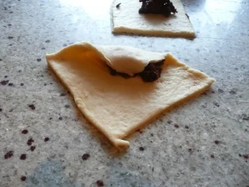 Nuß-Nougat-Hörnchen - Rezept