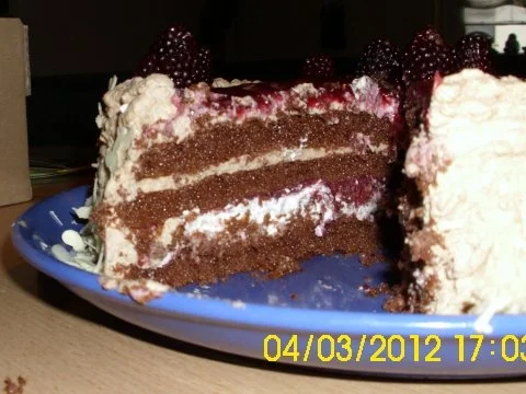 Rezept: Brombeer-Nougat-Torte Bild Nr. 2 Brombeer-Nougat-Torte - Rezept - Bild Nr. 2