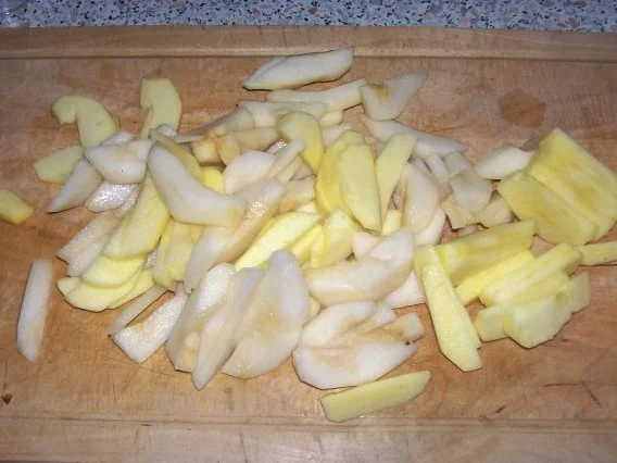 Dessert: Lebkuchen-Crumble mit Apfel, Birne und Preiselbeeren - Rezept - Bild Nr. 2