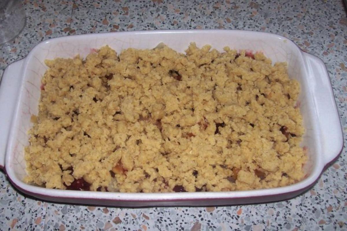 Dessert: Lebkuchen-Crumble mit Apfel, Birne und Preiselbeeren - Rezept - Bild Nr. 9