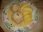 Kochklopse in Senf - Kapernsoße - Rezept