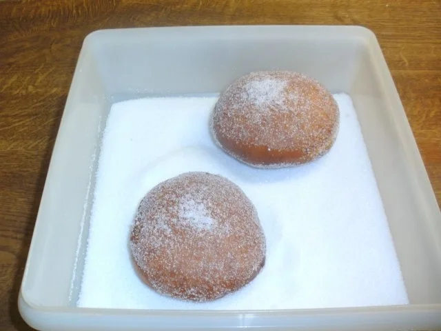 Berliner Pfannkuchen / Krapfen / Kreppel - Rezept - Bild Nr. 7