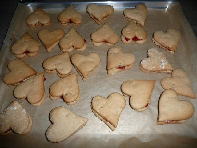 Rezept: Honigkuchen-Herzen Ca 45 Stk. Bild Nr. 6 Honigkuchen-Herzen Ca 45 Stk. - Rezept - Bild Nr. 6