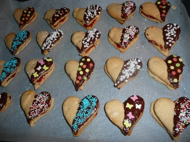 Rezept: Honigkuchen-Herzen Ca 45 Stk. Honigkuchen-Herzen Ca 45 Stk. - Rezept