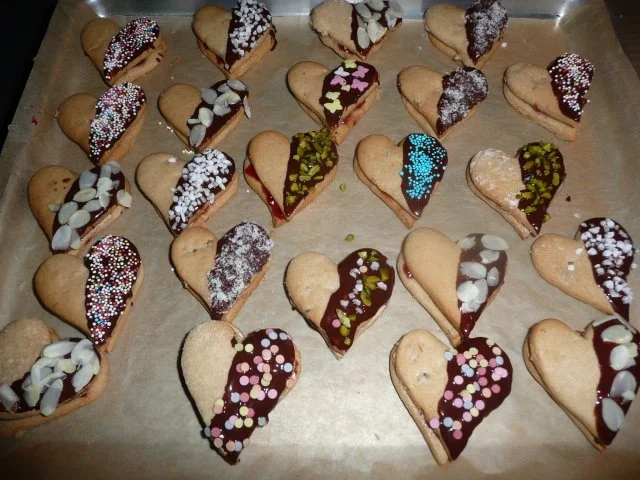 Rezept: Honigkuchen-Herzen Ca 45 Stk. Bild Nr. 7 Honigkuchen-Herzen Ca 45 Stk. - Rezept - Bild Nr. 7