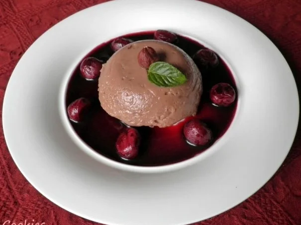 Nougatpudding mit gehackten Haselnüssen ... - Rezept - Bild Nr. 4