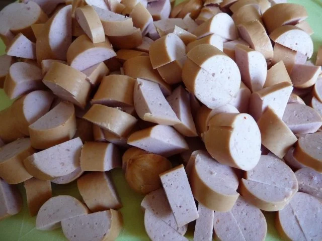 Pasta : Wurst - Tomaten - Gulasch an Spaghetti mit gehobeltem Parmesan - Rezept - Bild Nr. 8