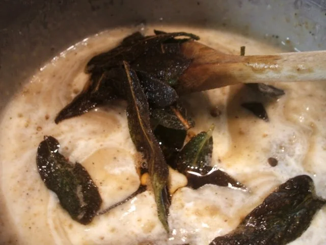 Pasta: Gnocchi Ripieni con Salsa di Salvia - Rezept - Bild Nr. 16