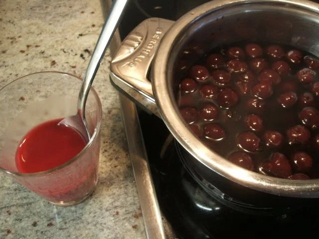 Rezept: Dessert: Schoko-Kirsch-Becher Bild Nr. 7 Dessert: Schoko-Kirsch-Becher - Rezept - Bild Nr. 7