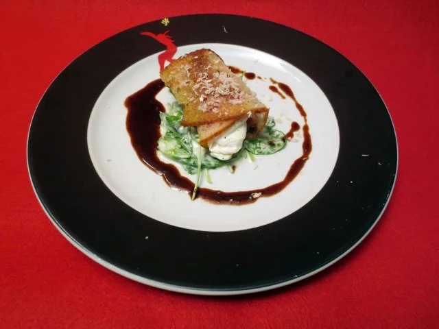 Pochiertes Ei mit Pata Negra und Spinatsalat - Rezept