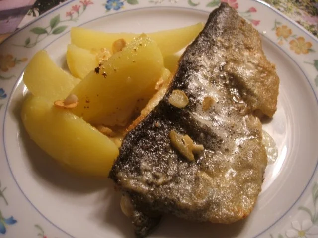 Rezept: Fisch: Forelle mit "Mandelplättchen" Fisch: Forelle mit "Mandelplättchen" - Rezept