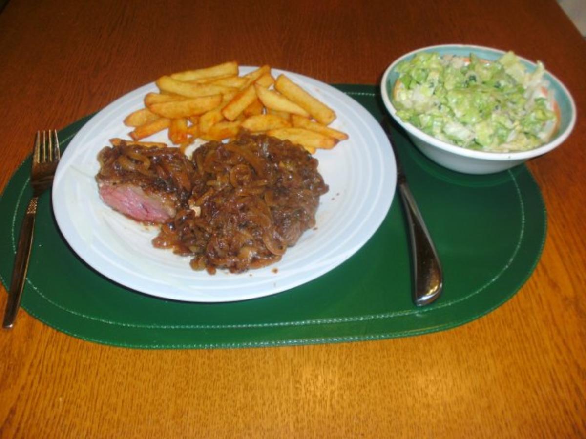 Bilder für Rib-Eye-Steak mit Zwiebeln und Pommes Frites - Rezept