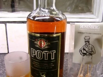 Rezept: FREIBEUTER's MEDIZIN aus Hoci's Hexenküche Bild Nr. 3 FREIBEUTER's MEDIZIN aus Hoci's Hexenküche - Rezept - Bild Nr. 3