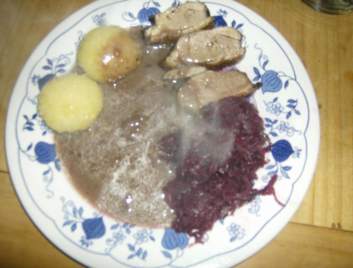 Bilder für Entenbrust und Entenkeulen mit viel Soße - Rezept