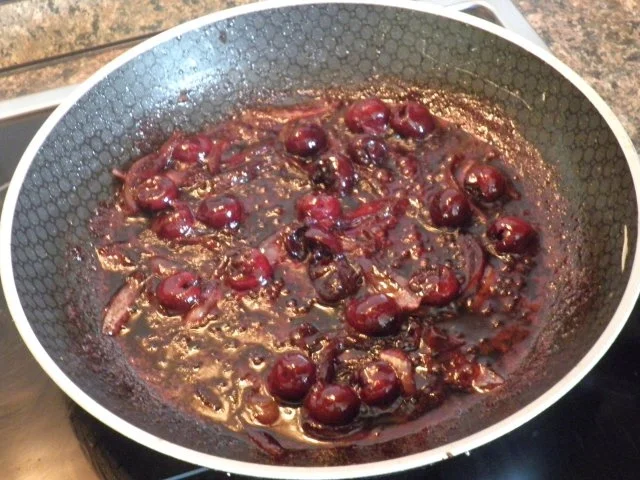 Hähnchenleber mit Zwiebel, Kirschen und Balsamico ... - Rezept - Bild Nr. 10