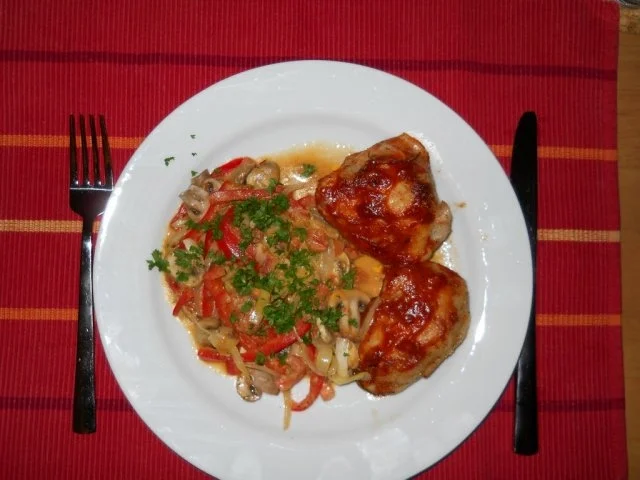 Rezept: Hähnchenoberschenkel mit heißem Wok-Gemüse Bild Nr. 10 Hähnchenoberschenkel mit heißem Wok-Gemüse - Rezept - Bild Nr. 10