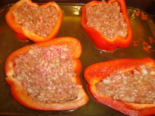 Rezept: gefüllte Paprika auf einem Reisbett Bild Nr. 6 gefüllte Paprika auf einem Reisbett - Rezept - Bild Nr. 6