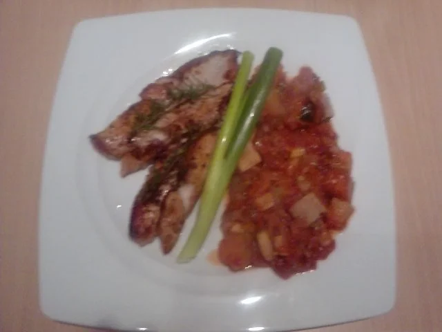 Rezept: WOLF IM BARSCHPELZ LIEGT NEBEN HERBSTGEMÜSE AUF DER LAUER WOLF IM BARSCHPELZ LIEGT NEBEN HERBSTGEMÜSE AUF DER LAUER - Rezept