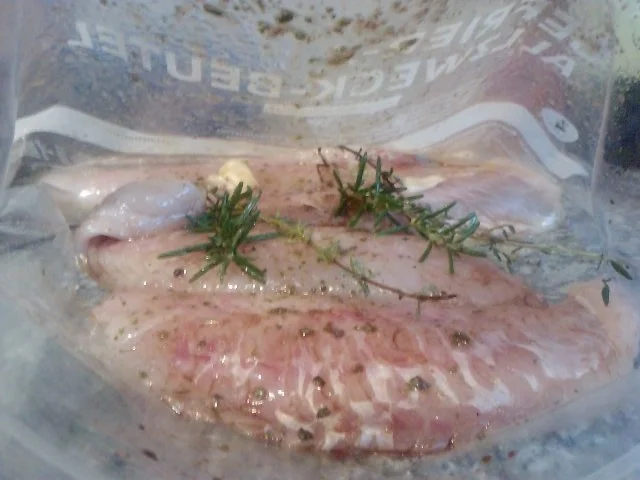 Rezept: WOLF IM BARSCHPELZ LIEGT NEBEN HERBSTGEMÜSE AUF DER LAUER Bild Nr. 3 WOLF IM BARSCHPELZ LIEGT NEBEN HERBSTGEMÜSE AUF DER LAUER - Rezept - Bild Nr. 3