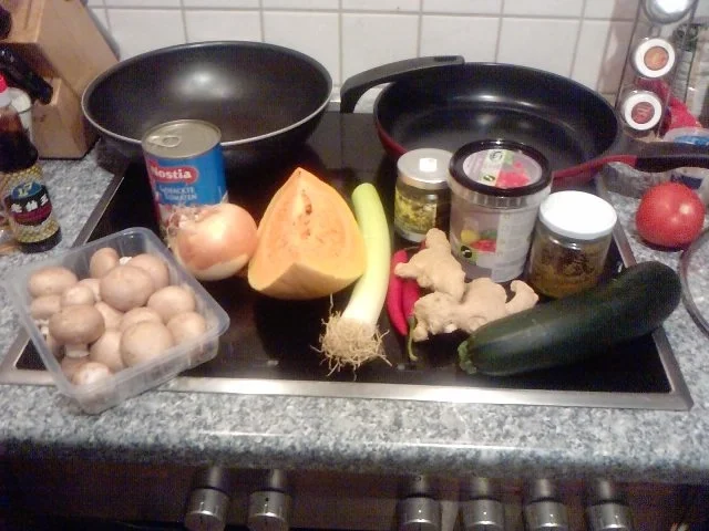 Rezept: WOLF IM BARSCHPELZ LIEGT NEBEN HERBSTGEMÜSE AUF DER LAUER Bild Nr. 5 WOLF IM BARSCHPELZ LIEGT NEBEN HERBSTGEMÜSE AUF DER LAUER - Rezept - Bild Nr. 5