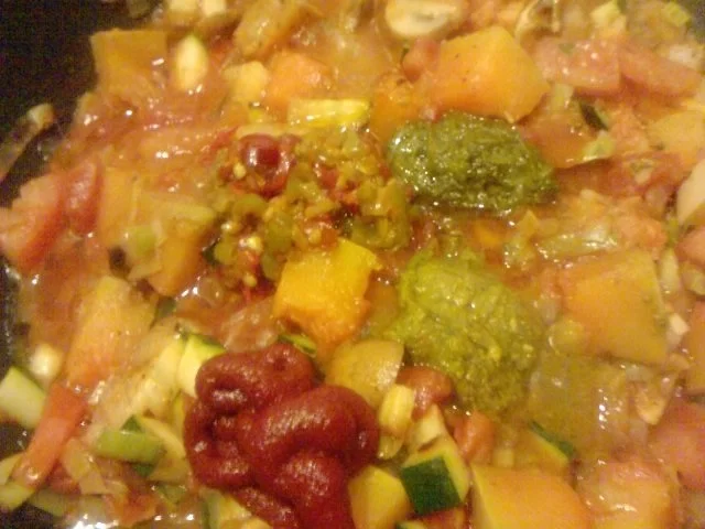 Rezept: WOLF IM BARSCHPELZ LIEGT NEBEN HERBSTGEMÜSE AUF DER LAUER Bild Nr. 10 WOLF IM BARSCHPELZ LIEGT NEBEN HERBSTGEMÜSE AUF DER LAUER - Rezept - Bild Nr. 10