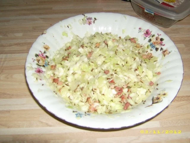 Rezept: Deftiger Weißkrautsalat Deftiger Weißkrautsalat - Rezept