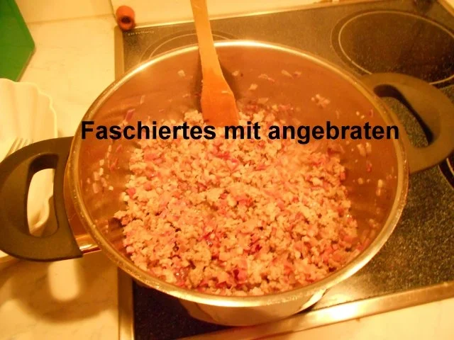 Rezept: Faschierter Krautstrudel Bild Nr. 7 Faschierter Krautstrudel - Rezept - Bild Nr. 7