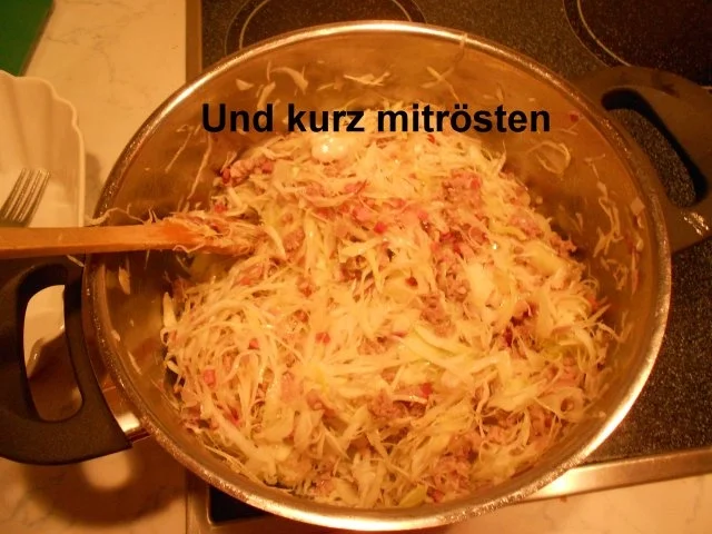 Rezept: Faschierter Krautstrudel Bild Nr. 9 Faschierter Krautstrudel - Rezept - Bild Nr. 9