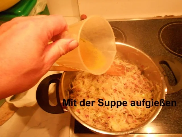 Rezept: Faschierter Krautstrudel Bild Nr. 10 Faschierter Krautstrudel - Rezept - Bild Nr. 10