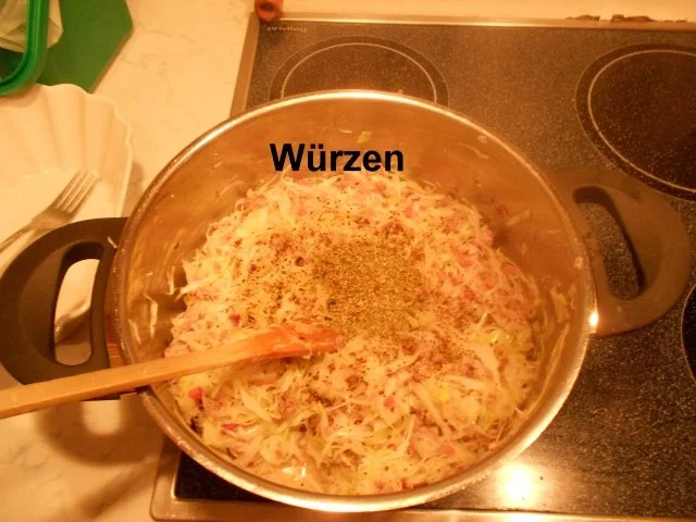 Rezept: Faschierter Krautstrudel Bild Nr. 11 Faschierter Krautstrudel - Rezept - Bild Nr. 11