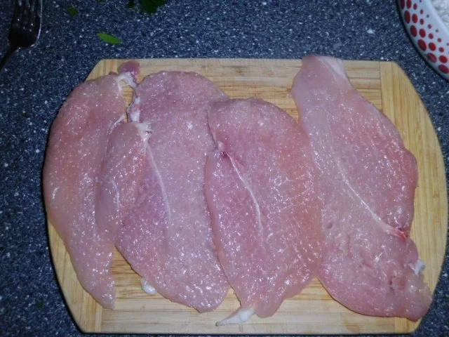 Hähnchenbrustfilet gefüllt und doppelt paniert, dazu Rosmarinkartoffeln - Rezept - Bild Nr. 7