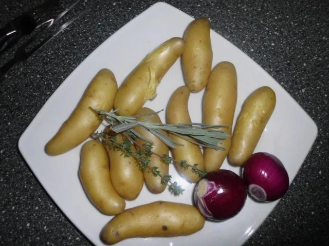 Hähnchenbrustfilet gefüllt und doppelt paniert, dazu Rosmarinkartoffeln - Rezept - Bild Nr. 15