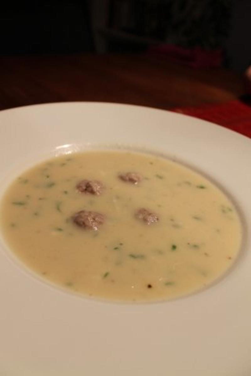 Bilder für Blumenkohlsuppe mit Hackfleisch - Rezept