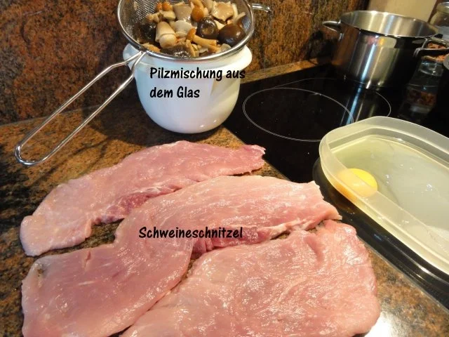Fleisch:   SCHWEINESCHNITZEL "Jäger-Art" - Rezept - Bild Nr. 2