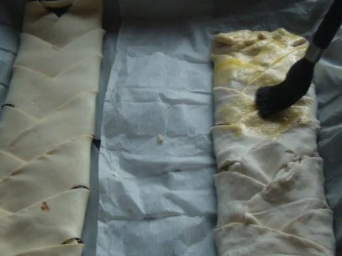 Apfelstrudel und Plaumenmusstrudel - Rezept - Bild Nr. 7