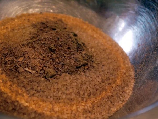 Gewürz-Schweineöhrchen - Rezept - Bild Nr. 3