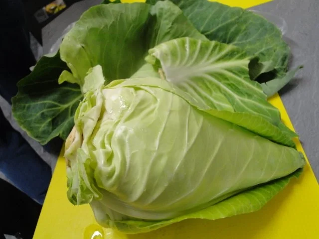 Spitzkohl und Tagliatelle verlieben sich und die Käsesauce war Trauzeuge - Rezept - Bild Nr. 2