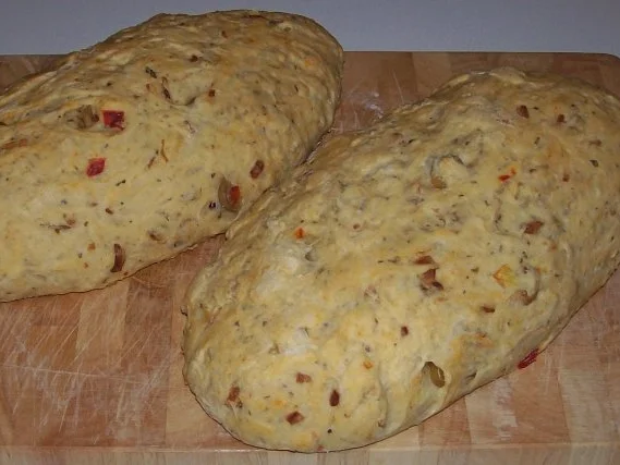 Rustikales Zwiebel-Oliven-Brot - Rezept - Bild Nr. 8