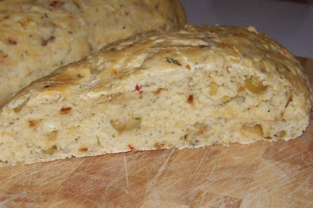 Rustikales Zwiebel-Oliven-Brot - Rezept - Bild Nr. 9