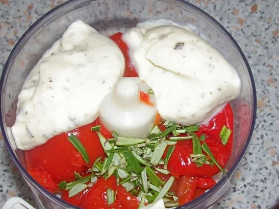 Eintöpfe/Suppen: Feiner Zwiebel-Gemüse-Eintopf mit Paprika-Hackbällchen - Rezept - Bild Nr. 12