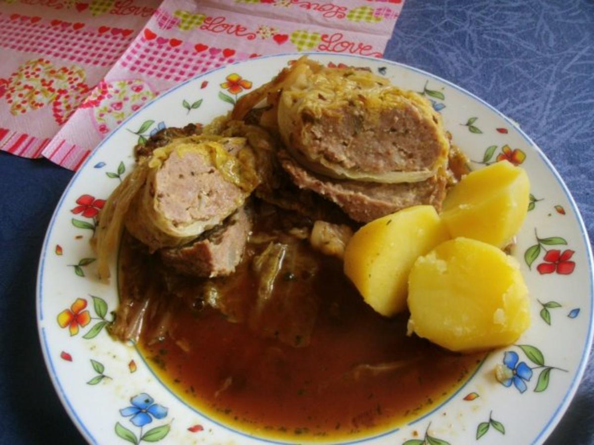 herzhafte Kohlrouladen ......vom Wirsing - Rezept - kochbar.de