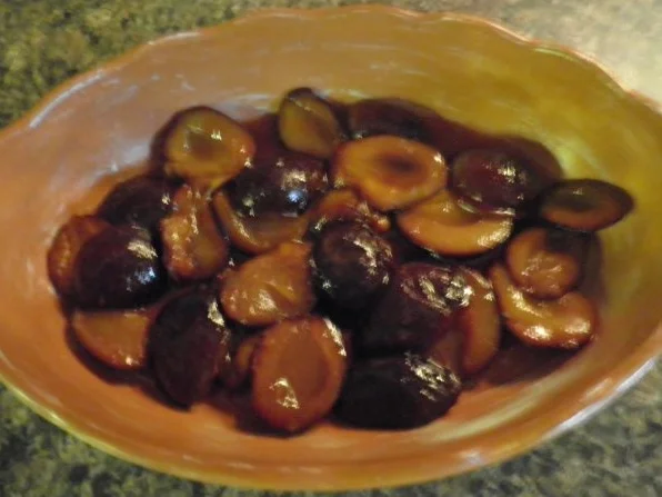 Rezept: Pflaumen - Crumble mit Walnüssen Bild Nr. 7 Pflaumen - Crumble mit Walnüssen - Rezept - Bild Nr. 7