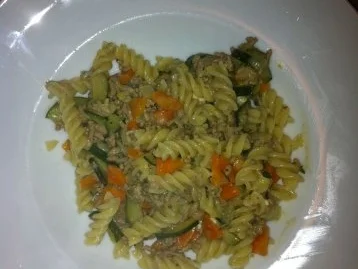 Rezept: Gemüse-Hack-Feta-Nudelpfanne Gemüse-Hack-Feta-Nudelpfanne - Rezept